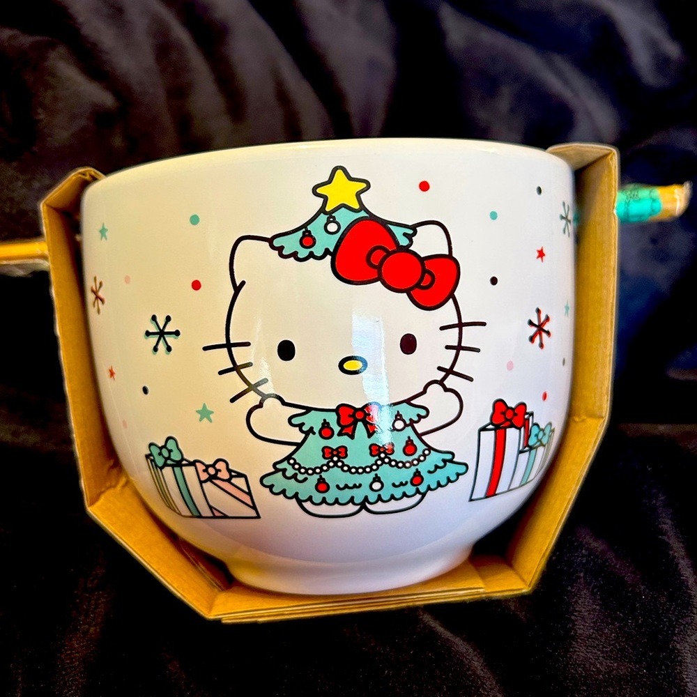 Hello Kitty Christmas Ramen Noodle Bowl